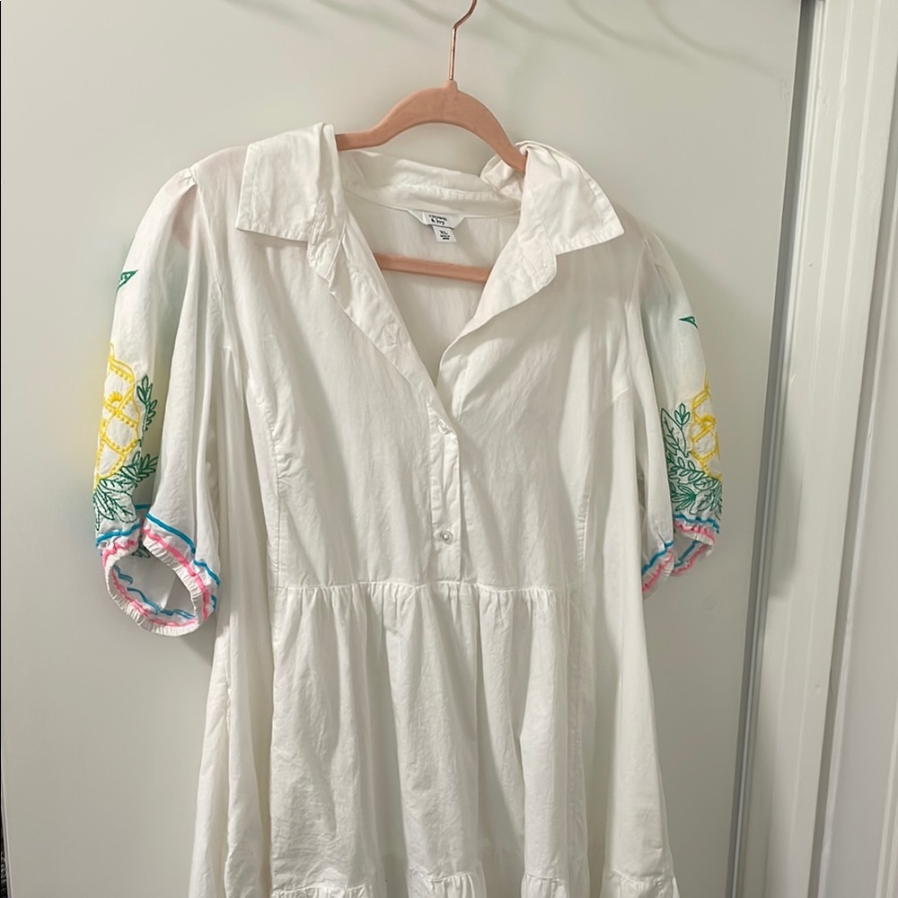 Crown & Ivy White Dress with Colorful Embroidery